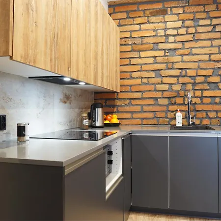 Kamienica Na Nowo Warszawska * Mrągowo