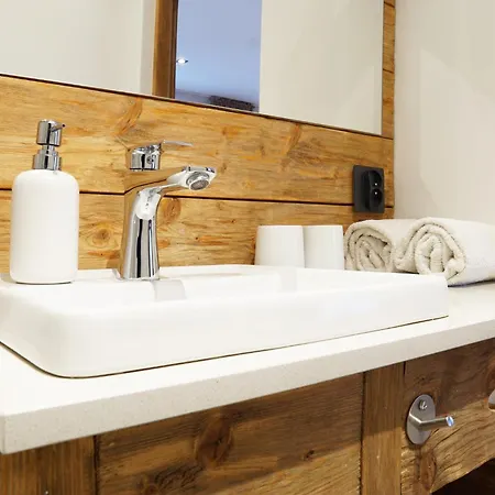 Kamienica Na Nowo Warszawska * Mrągowo