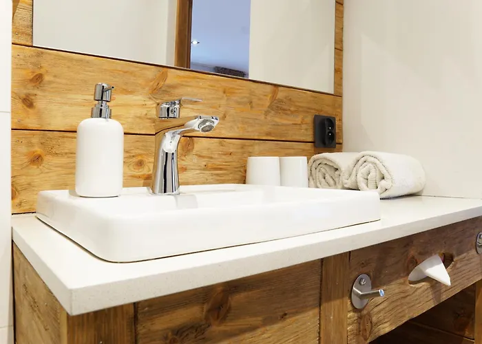 Kamienica Na Nowo Warszawska * Mragowo